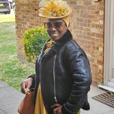 Victoria Rosiji (UK)